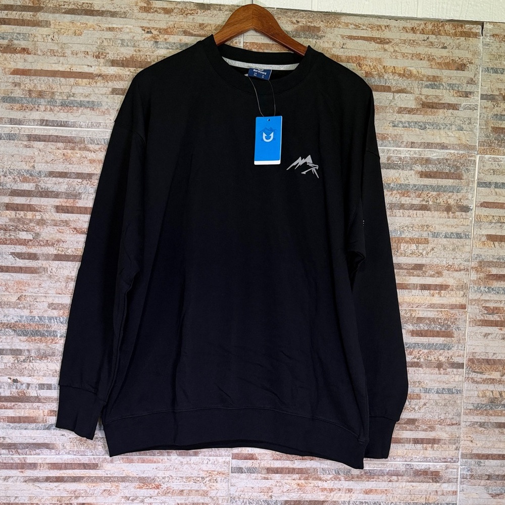 Men's Black Crewneck Sweatshirt with Subtle Mountain Emblem